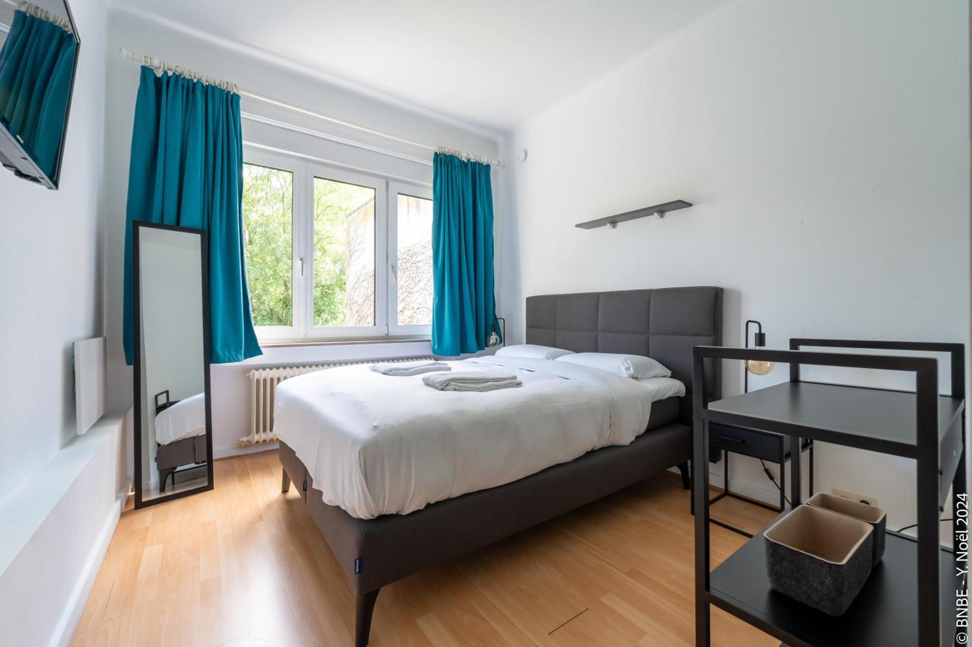 La Louve - Big Place & Garden - Parking Gratuit * Bruselas